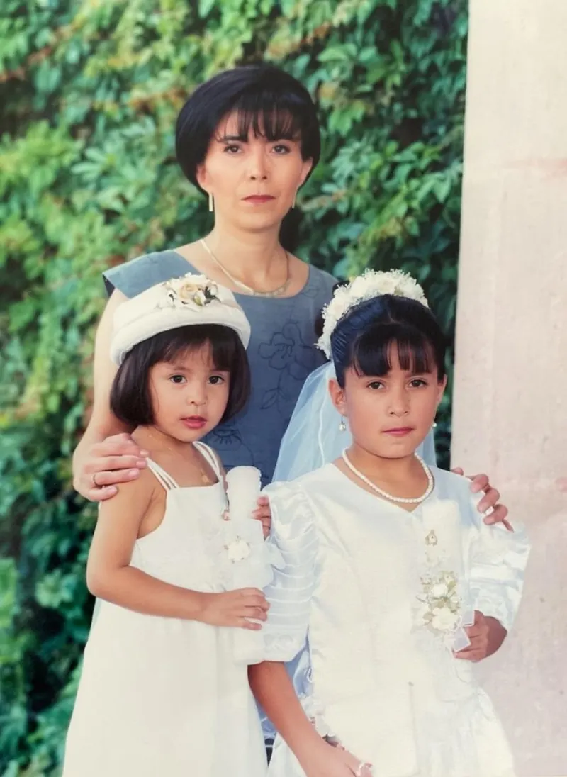 Patricia Moreno con sus dos hijas